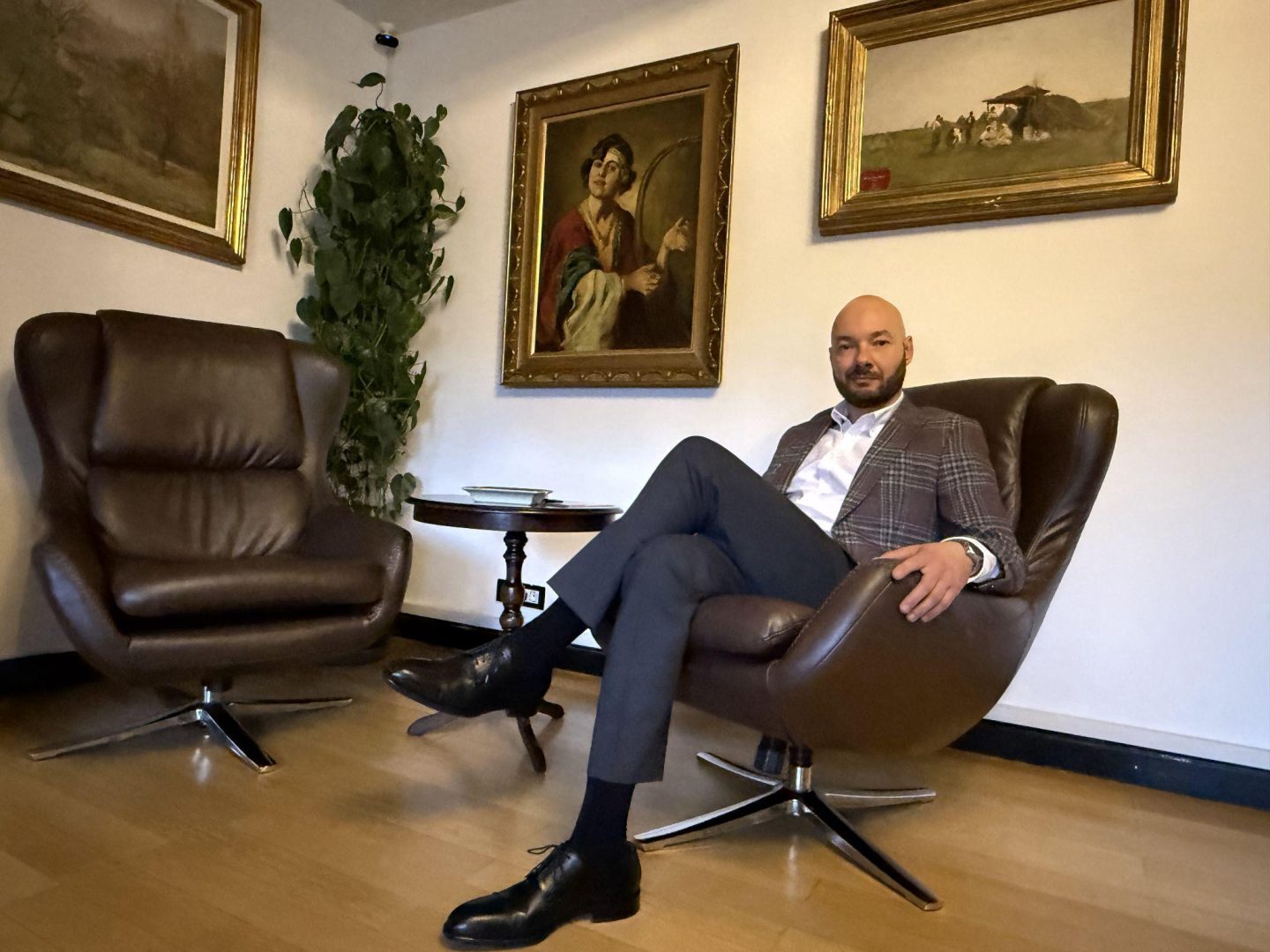 Vladimir Naciu, Naciu & Asociații: relația companiilor cu autoritățile